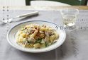 アスパラ、マッシュルームと挽肉のクリームフジッリ