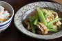 お揚げ甘煮とフキ和え